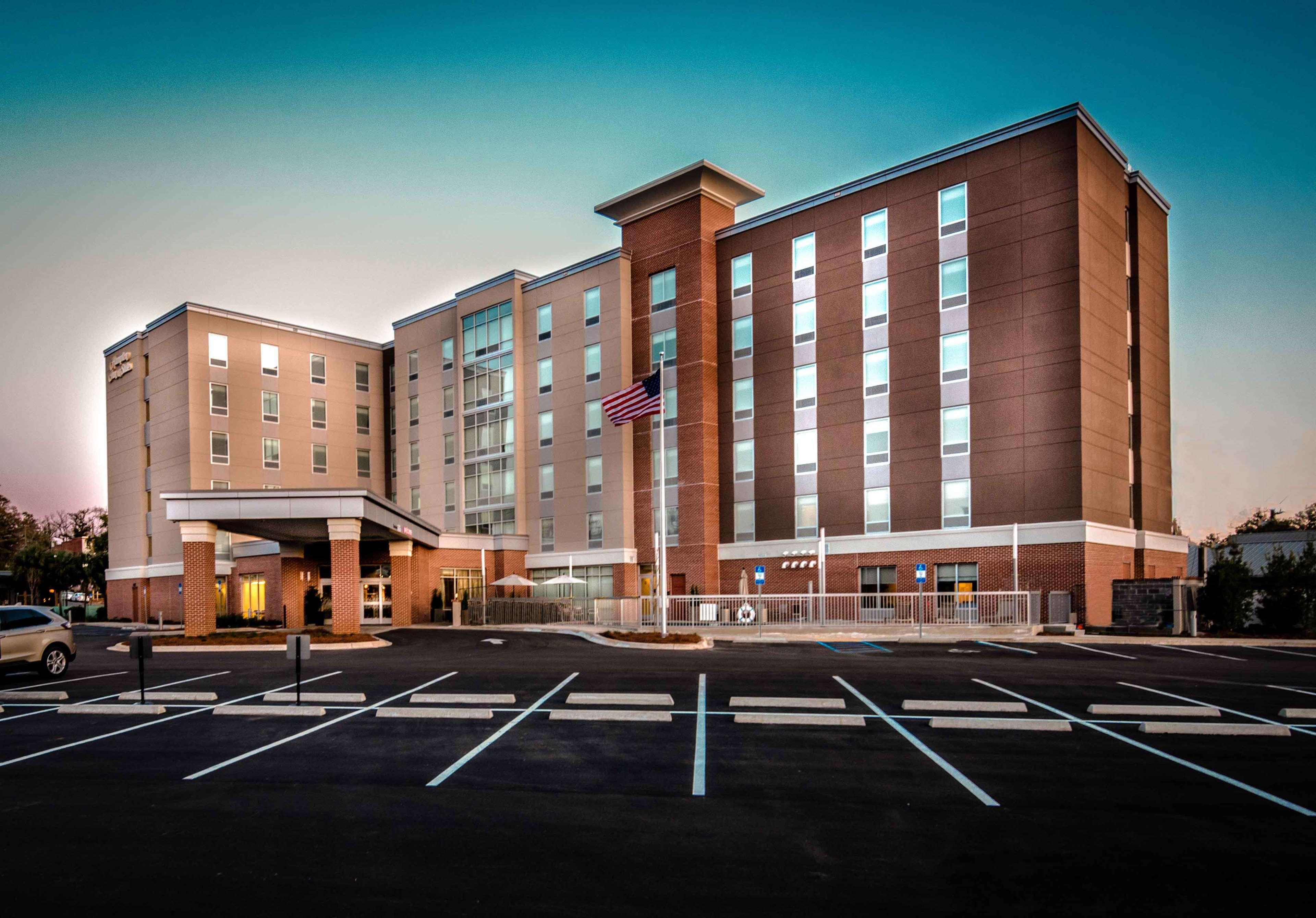 Hampton Inn & Suites Tallahassee Capitol-University Extérieur photo