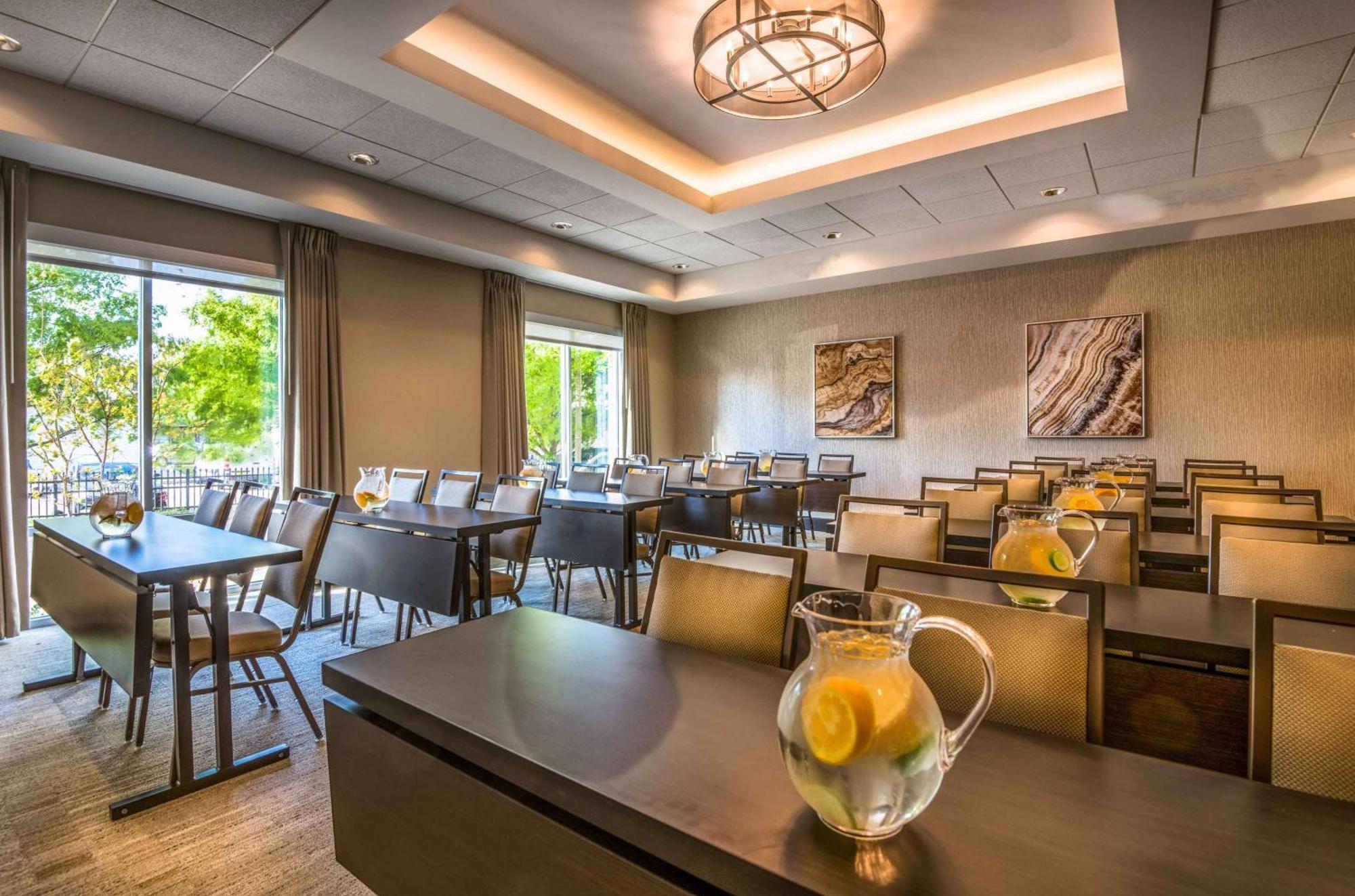 Hampton Inn & Suites Tallahassee Capitol-University Extérieur photo