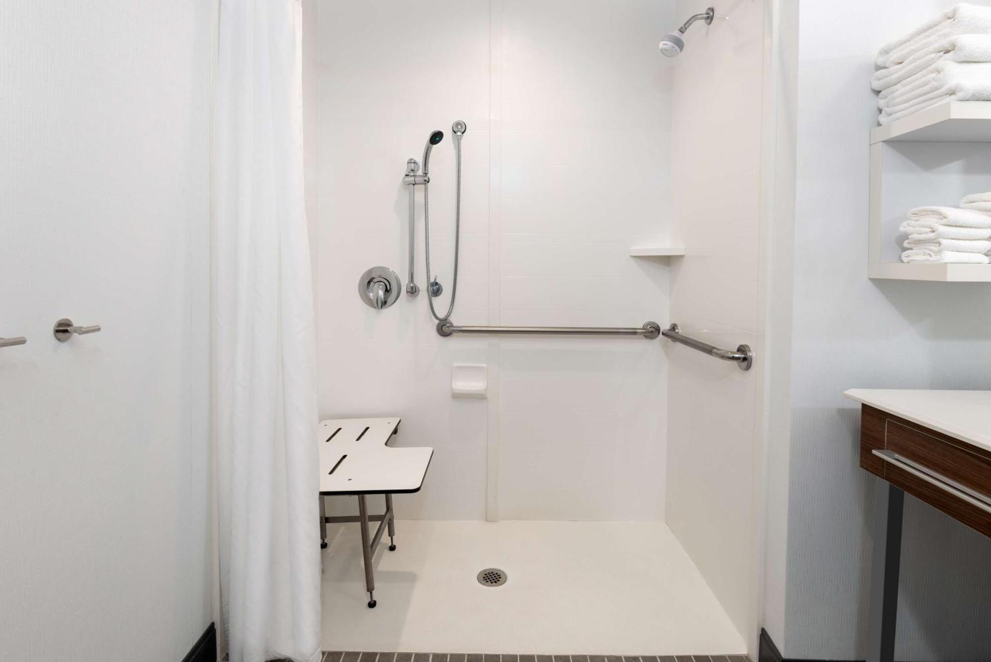 Hampton Inn & Suites Tallahassee Capitol-University Extérieur photo